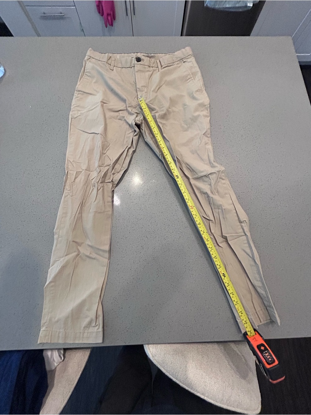 Banana Republic Men's Khaki Chinos in Light Beige